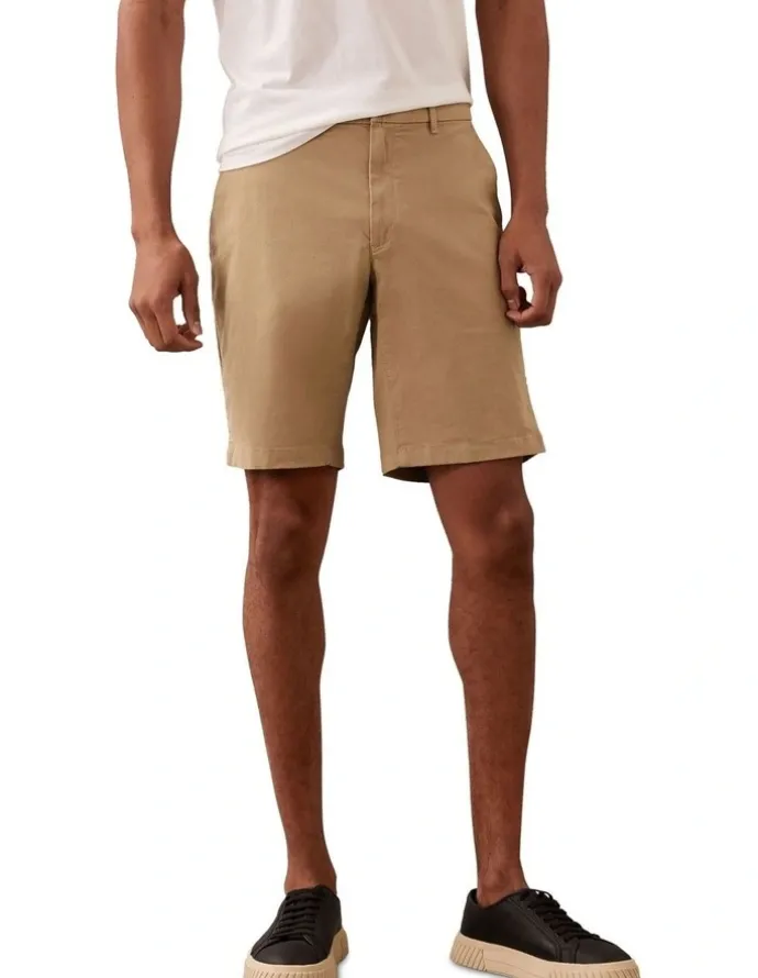 Calvin Klein Modern Twill Slim Chino Shorts in Tree House