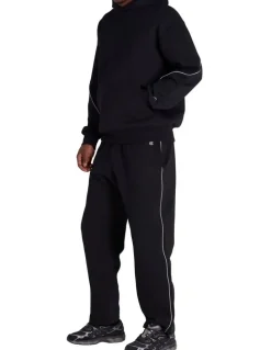 Champion Base One Jogger in Black