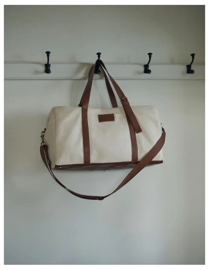 Country Road Hudson Cotton Duffle Bag in Ecru