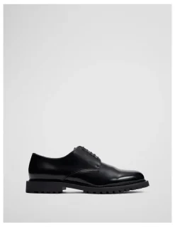 Country Road Miles Derby in Black