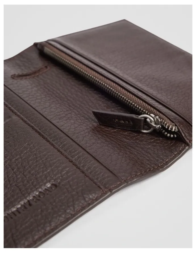 Country Road Rhys Passport Wallet in Chocolate