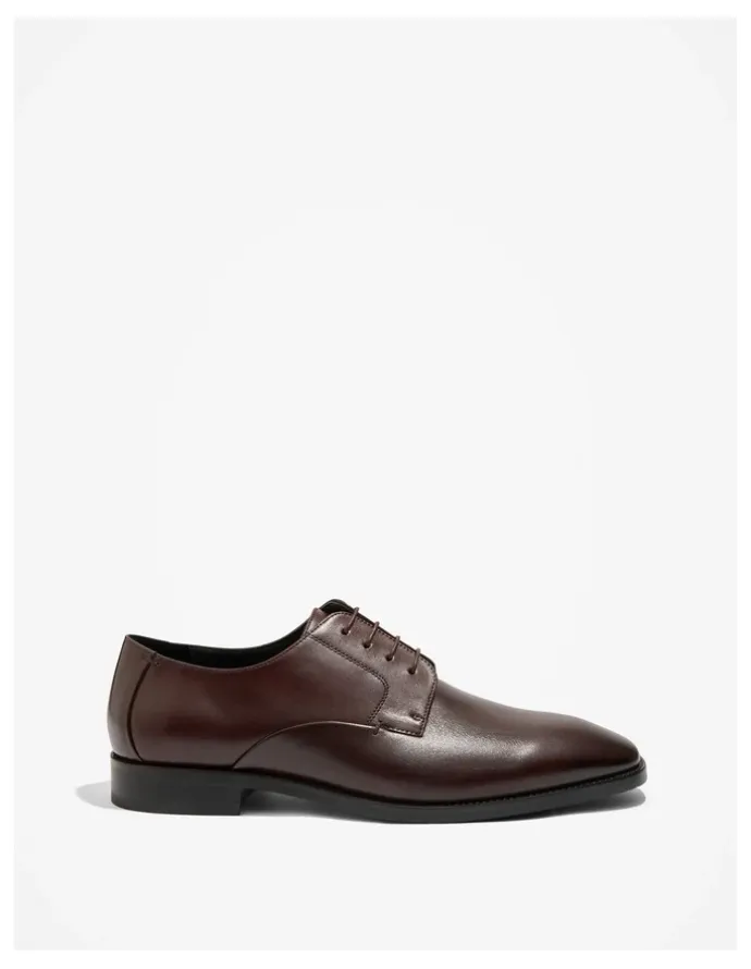 Country Road Travel Derby Shoes in Chocolate