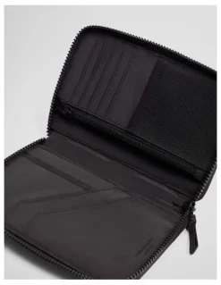 Country Road Travel Wallet in Black