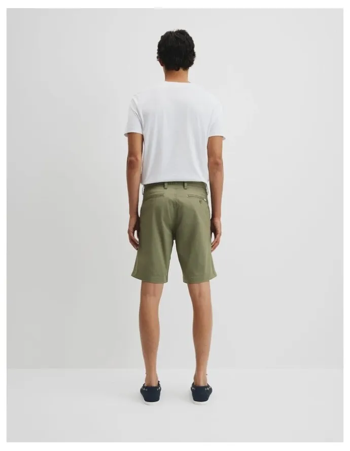 Country Road Australian Cotton Stretch Chino Short in Moss