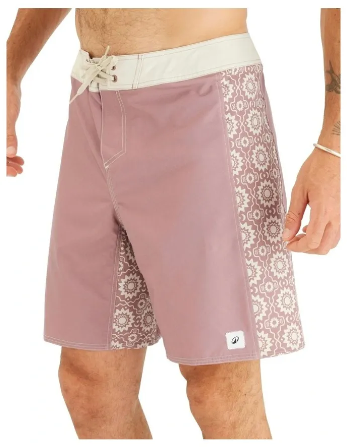 Decathlon Boardshorts Surf 500 Long 19 Inch Arch Esawira in Taupe/Pink