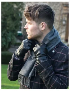 Dents Henley Wool Blend Leather Gloves in Black