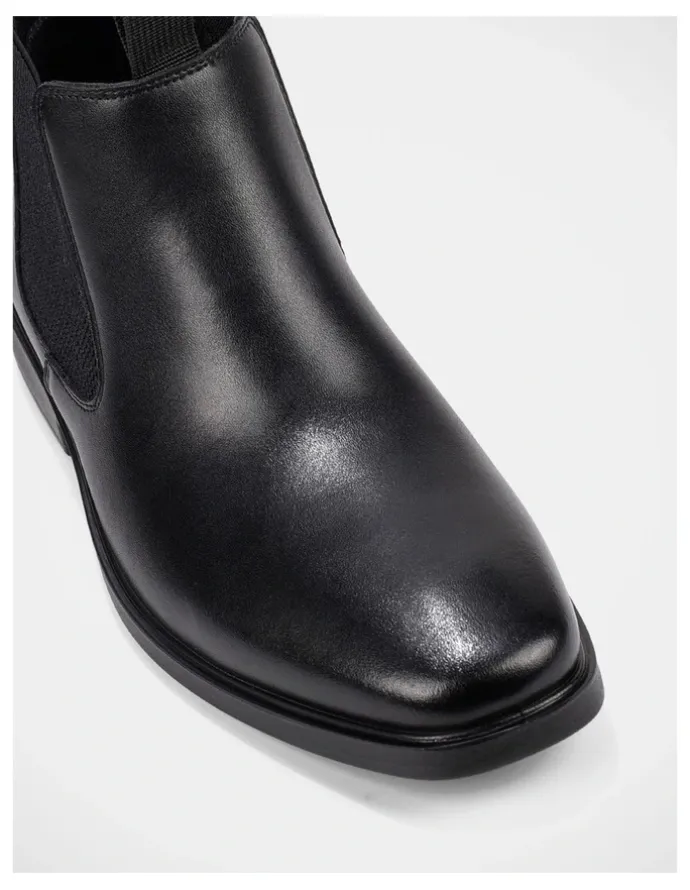Explorer Soren Boots In Black