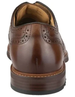 Florsheim Anthem Wingtip Derby Shoe in Brown