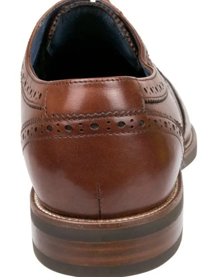 Florsheim Arcus Wingtip Dress Shoe in Tan