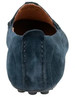 Florsheim Corona Driver Shoe in Dark Navy