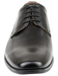 Florsheim Jackson Dress Shoe in Black