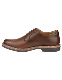 Florsheim Norwalk Dress Shoes in Cognac