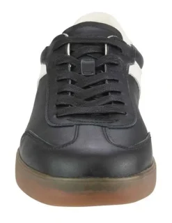 Florsheim Pace T-Toe Lace Up Sneaker in Black