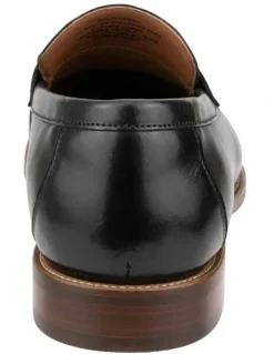 Florsheim Rucci Penny Moc Toe Loafer in Black