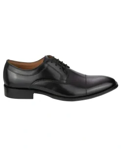 Florsheim Sentinel Cap Toe Shoes in Black