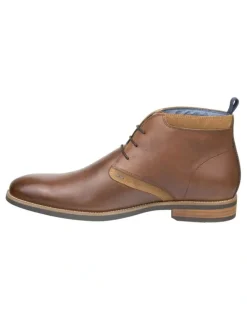 Florsheim Cumulus Plain Toe Chukka Boots in Tan