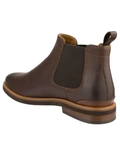 Florsheim Highland Chelsea Boots in Brown