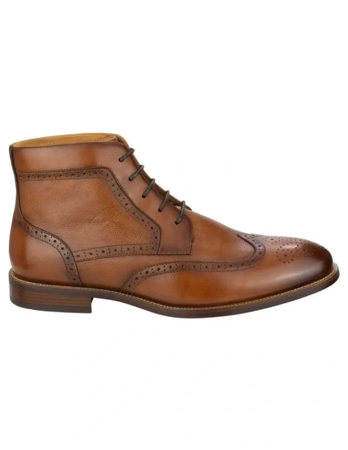 Florsheim Rucci Wingtip Boots in Tan
