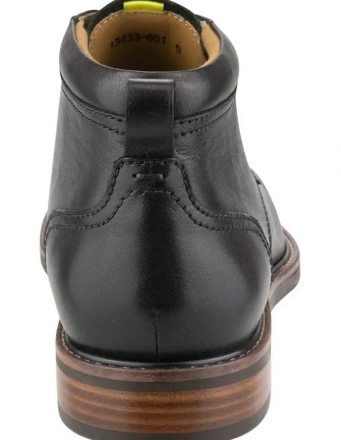 Florsheim Traveller Plain Toe Chukka Boot in Black