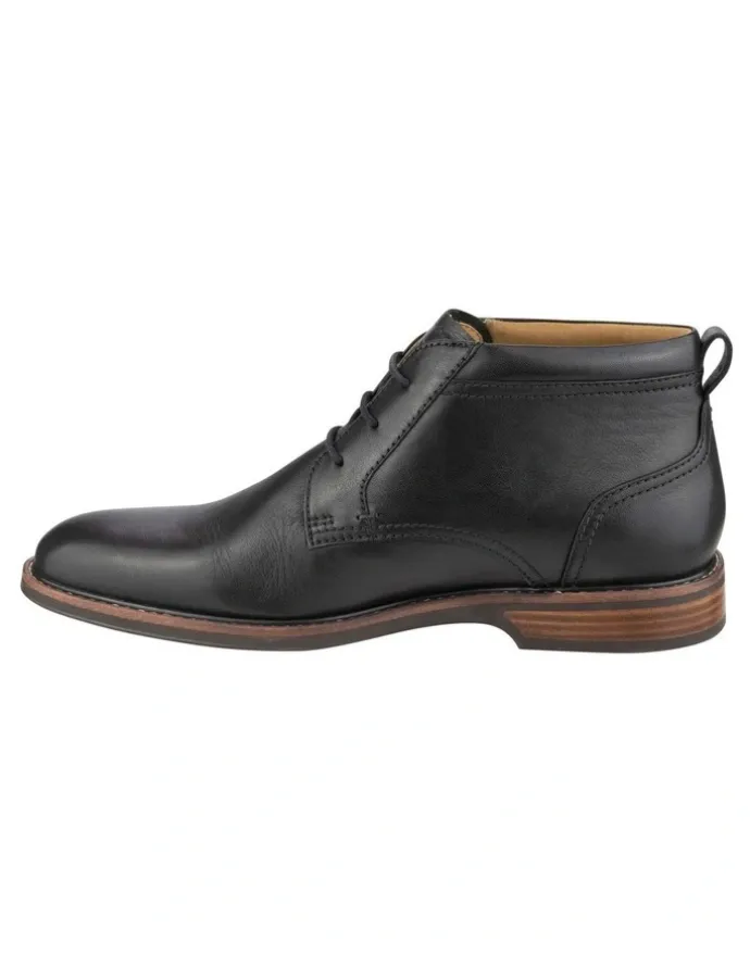 Florsheim Traveller Plain Toe Chukka Boot in Black