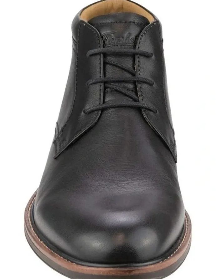 Florsheim Traveller Plain Toe Chukka Boot in Black