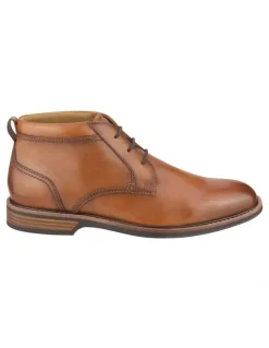 Florsheim Traveller Plain Toe Chukka Boot in Tan