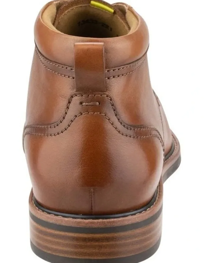 Florsheim Traveller Plain Toe Chukka Boot in Tan