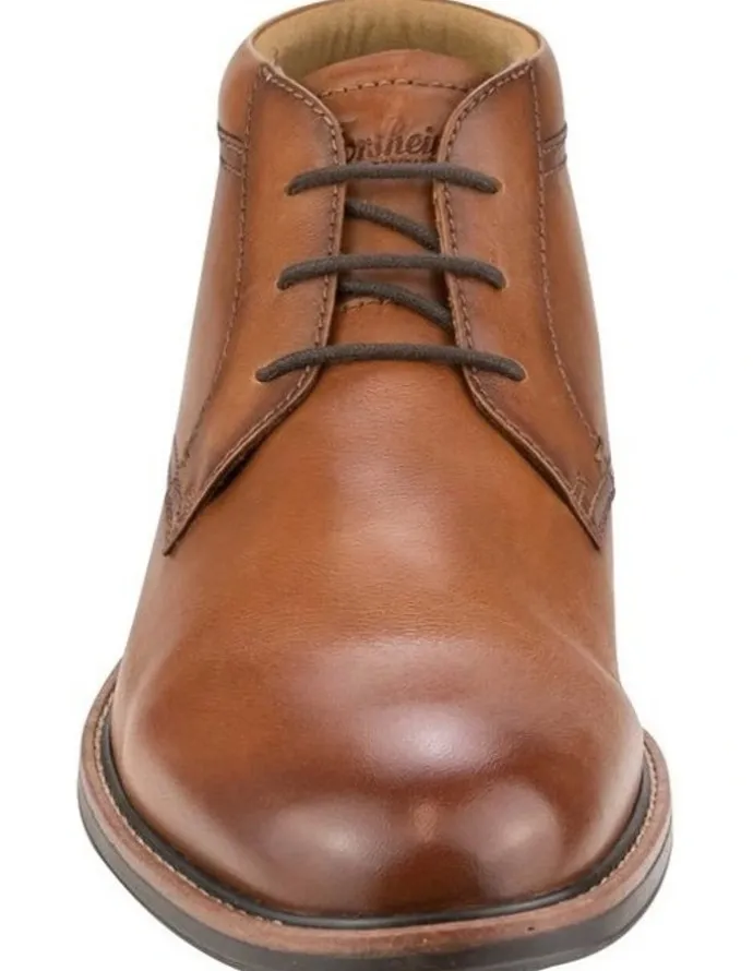 Florsheim Traveller Plain Toe Chukka Boot in Tan