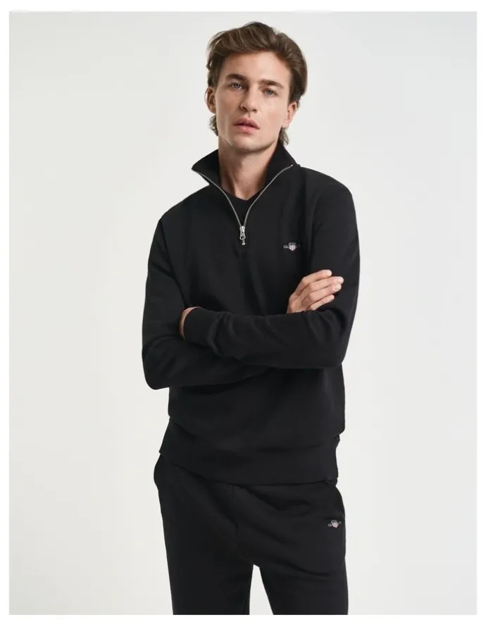 Gant Shield Half Zip Sweater in Black