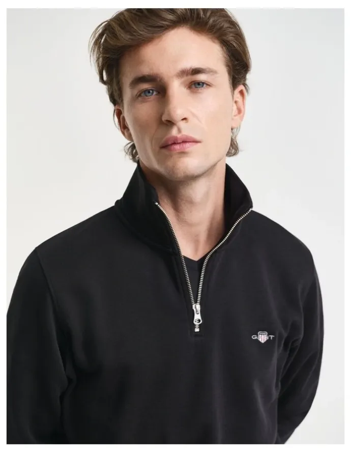 Gant Shield Half Zip Sweater in Black