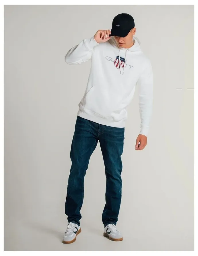 Gant Shield Hoodie in Eggshell