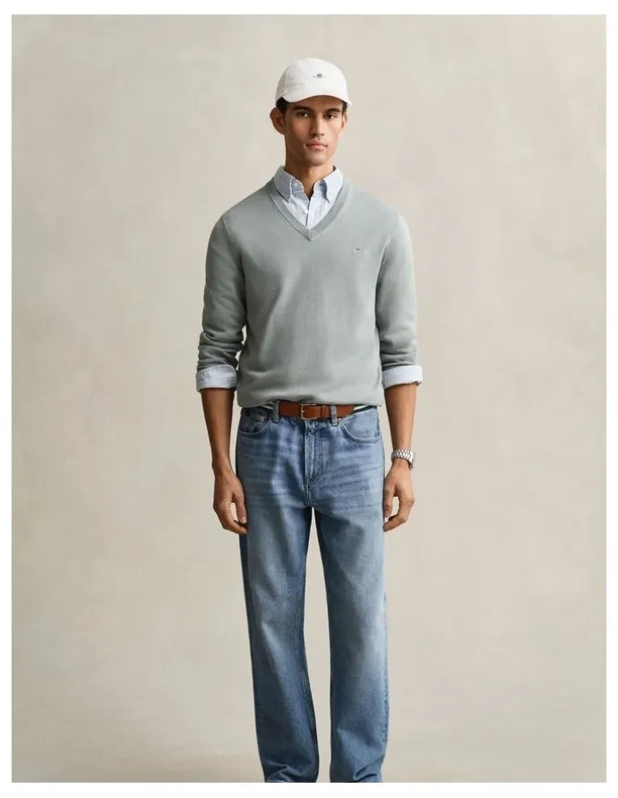 Gant Classic Cotton V-Neck Sweater in Ceramic Grey