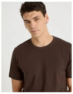 Grab Crew Neck T-Shirt in Brown