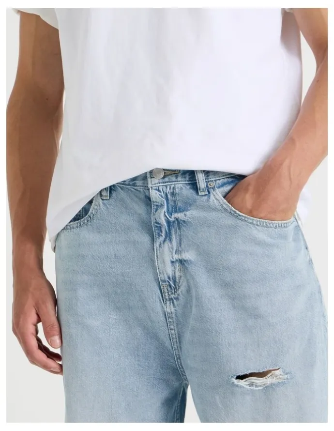 Grab Loose Baggy Destroyed Jeans in Brt Blue