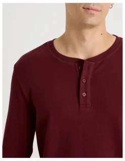 Grab Regular Fit Henley Rib Knit in Red