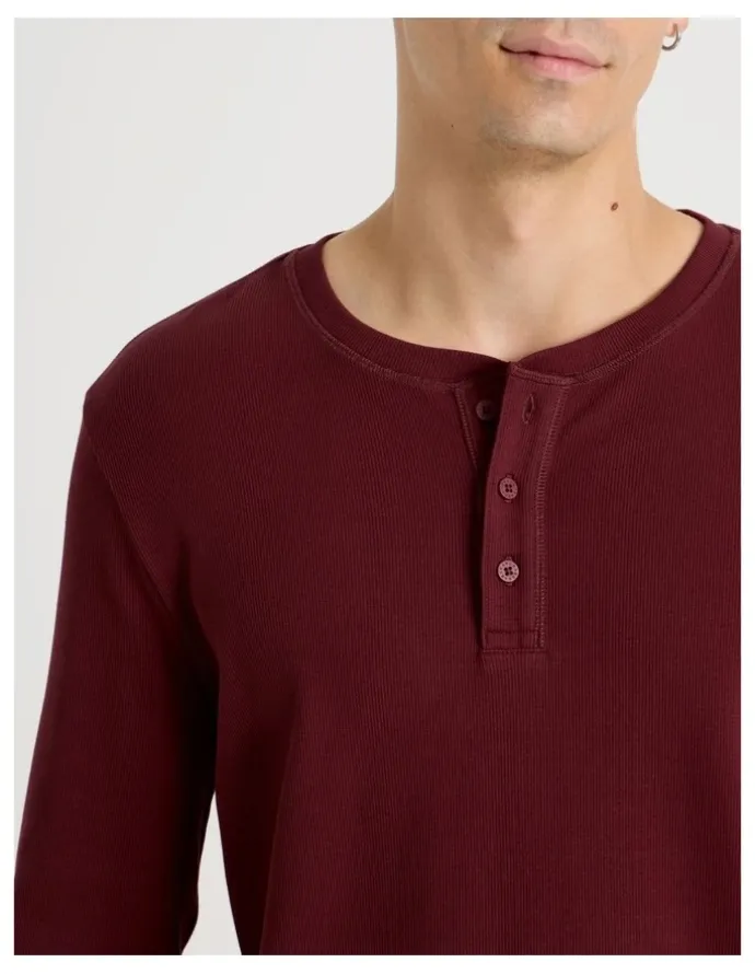 Grab Regular Fit Henley Rib Knit in Red