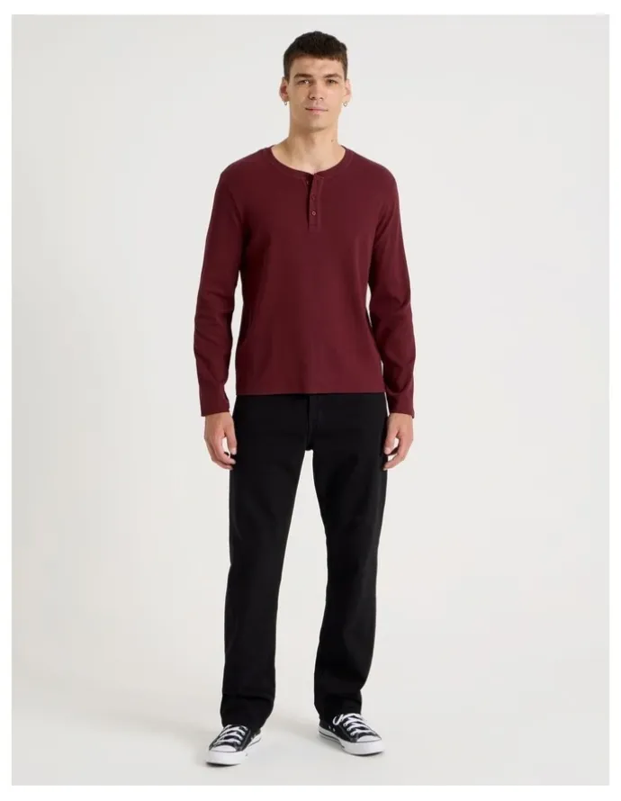Grab Regular Fit Henley Rib Knit in Red