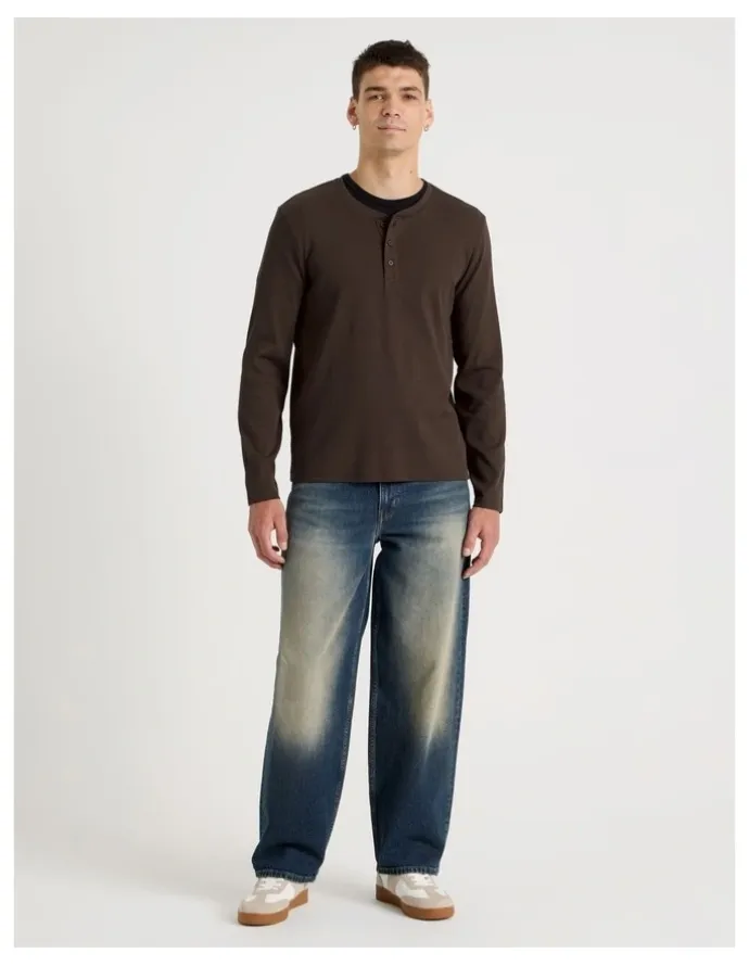 Grab Regular Fit Henley Rib Knit in Brown