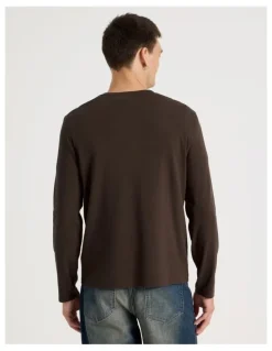 Grab Regular Fit Henley Rib Knit in Brown