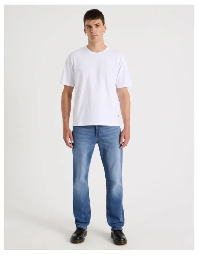 Grab Regular Straight Jeans in Mid Blues