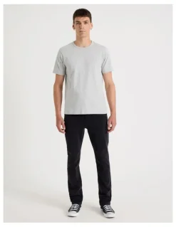 Grab Regular Tapered Jeans Black