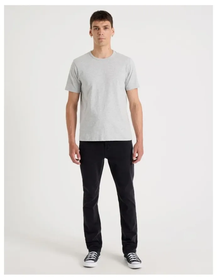 Grab Regular Tapered Jeans Black