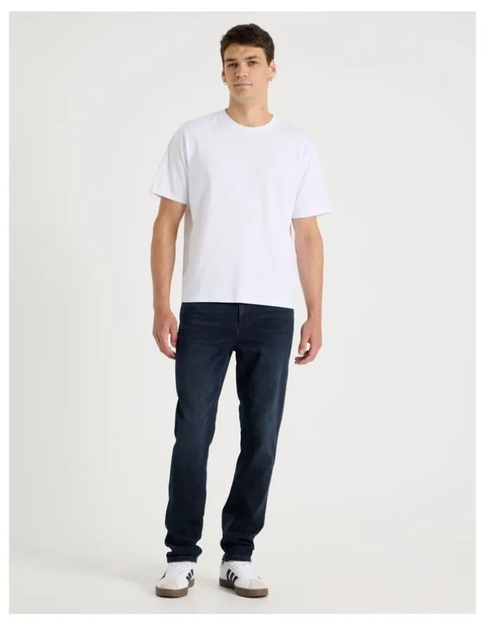Grab Regular Tapered Jeans in Nearly Black