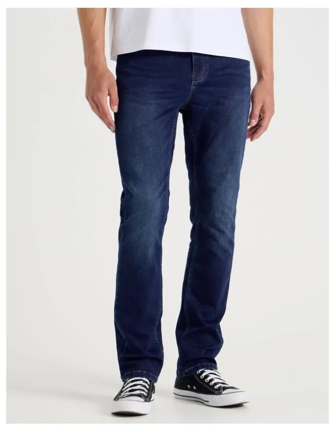 Grab Regular Tapered Knit Jeans in Mid Blues