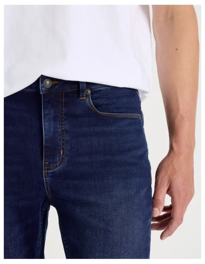 Grab Regular Tapered Knit Jeans in Mid Blues