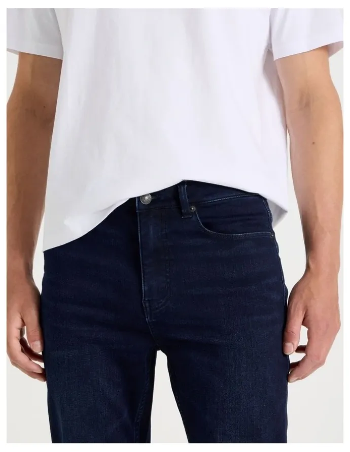 Grab Regular Tapered Knit Jeans in Dark Denim