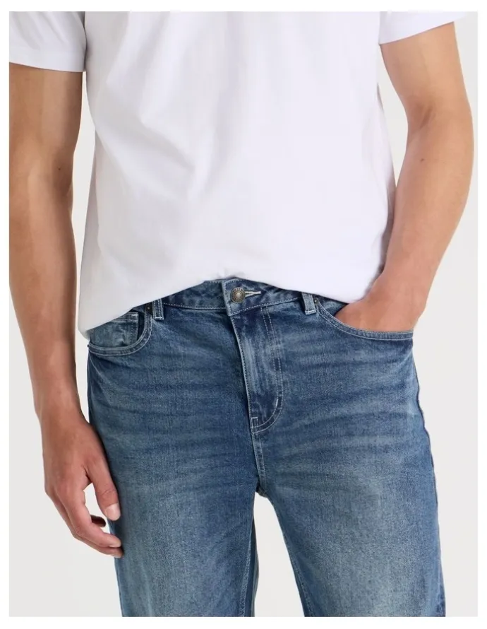 Grab Regular Tapered Tinted Jeans in Mid Blues