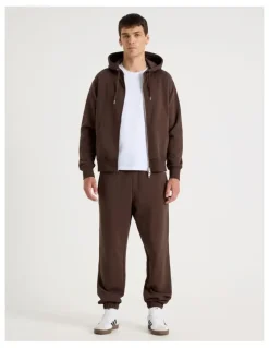 Grab Relaxed Trackpant in Brown