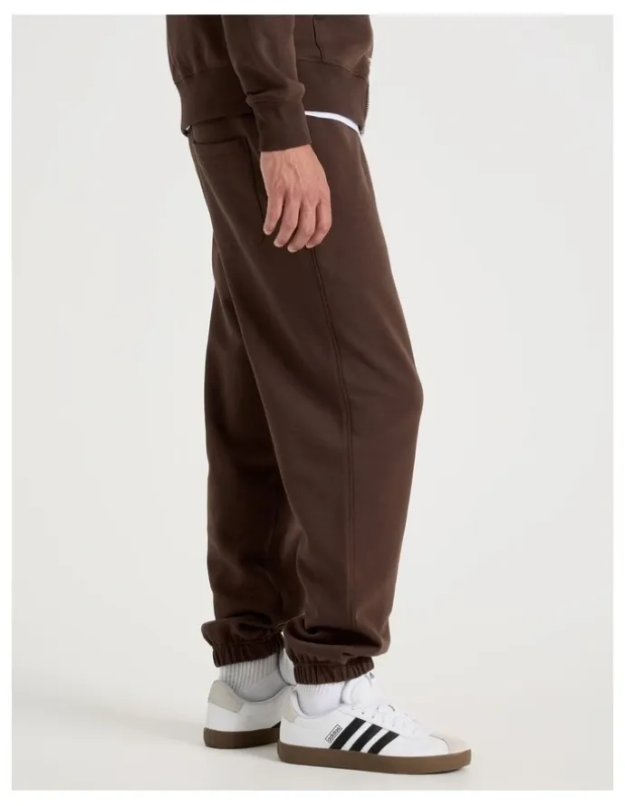 Grab Relaxed Trackpant in Brown
