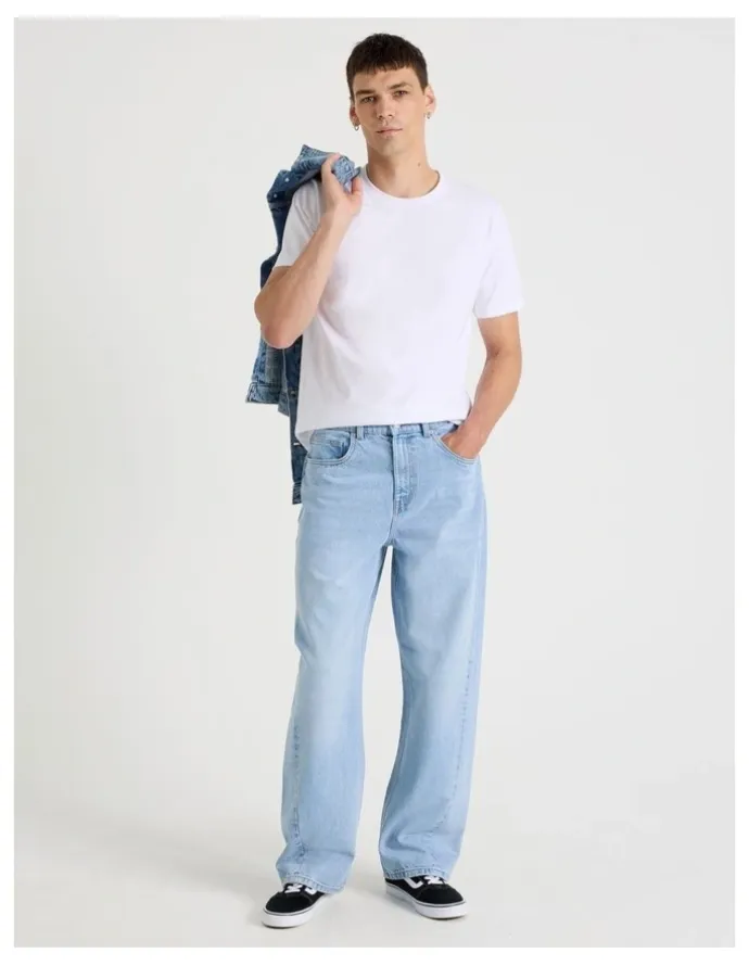 GRAB Seam Forward Loose Jeans in Light Blue